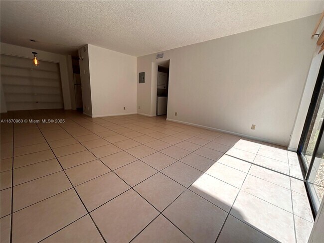 Building Photo - 3157 Coral Ridge Dr