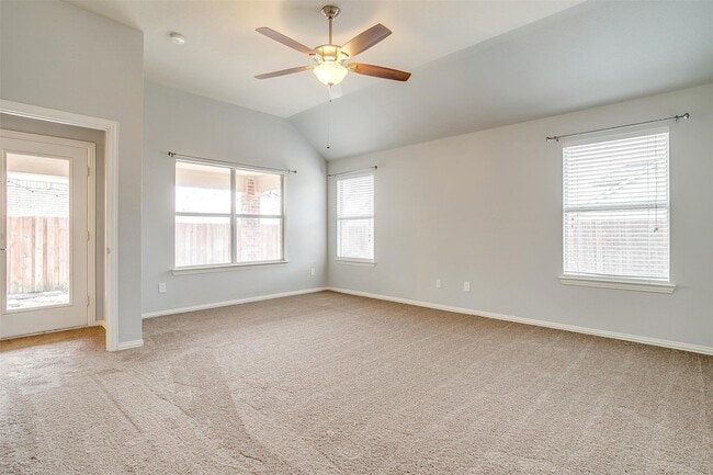 Building Photo - 1721 Castle Creek Dr