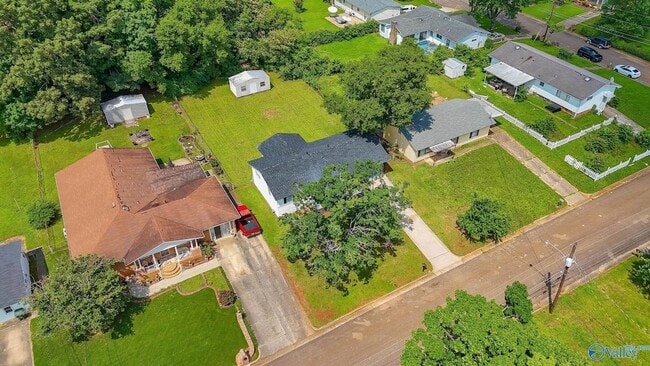 Building Photo - 629 Dawson Terrace NW