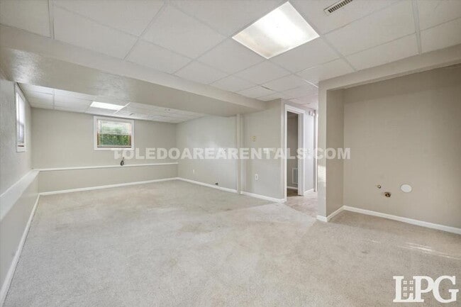 Building Photo - 4616 Longfellow Rd