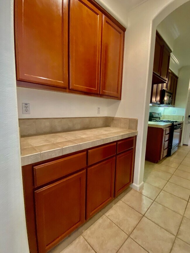 Building Photo - 3530 Callison Dr