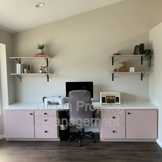 Building Photo - 734 W 2220 N