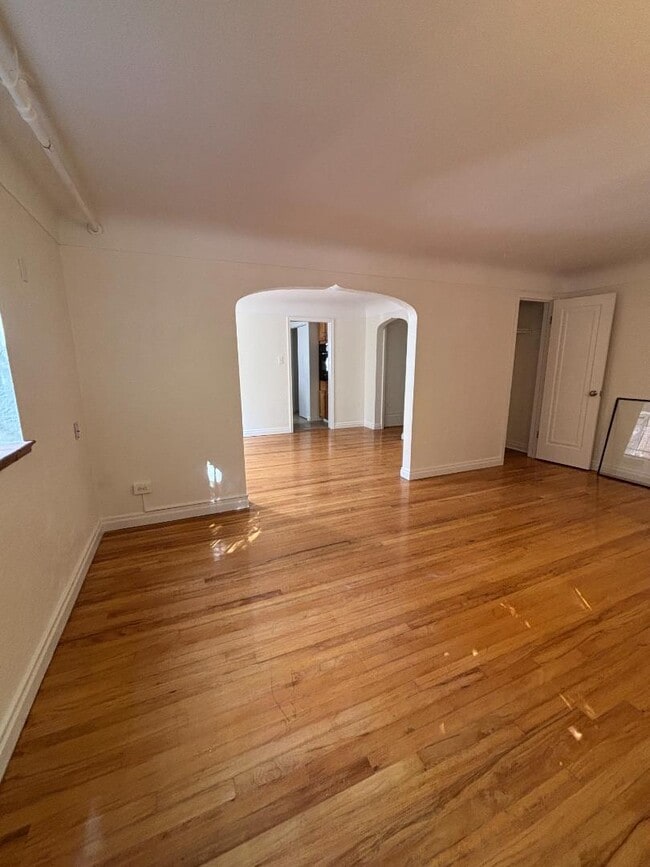 Building Photo - 1451 Elm St
