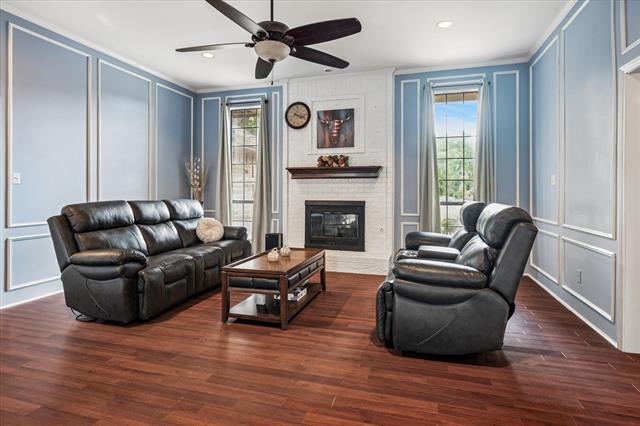 Building Photo - 2208 Timberglen Dr