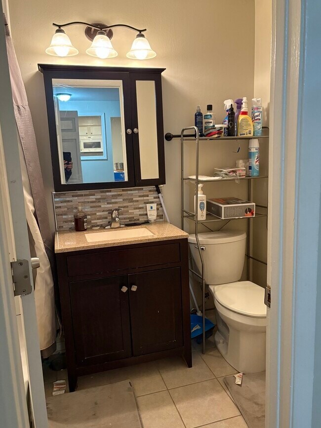 Building Photo - 8928 Steven Dr