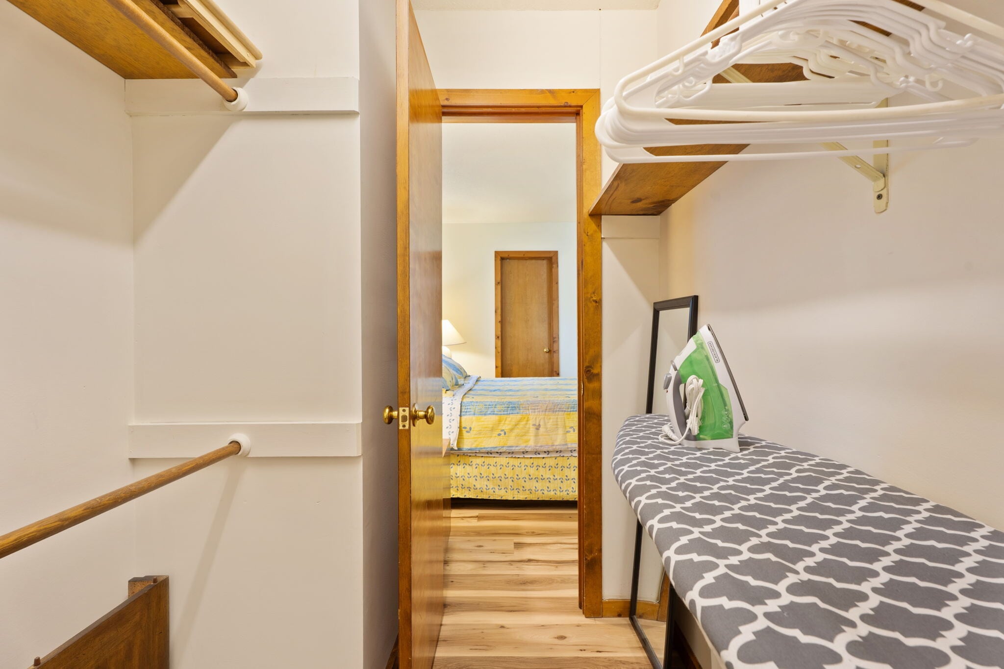 Building Photo - 609 Hillsborough St