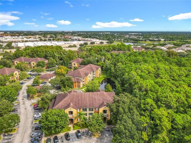 Building Photo - 713 Crest Pines Dr