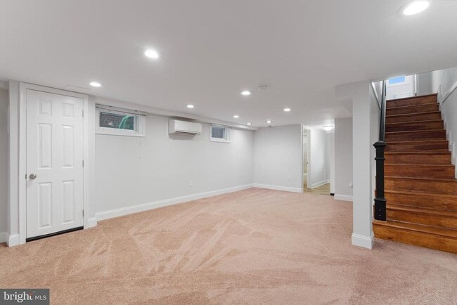 Building Photo - 5515 Chillum Pl NE