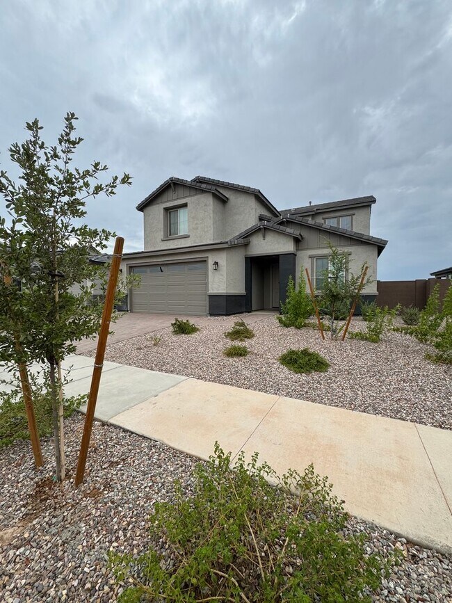 Building Photo - 17156 W Smoketree Dr