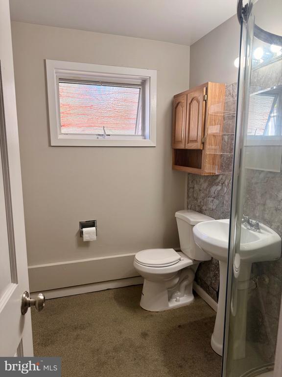 Building Photo - 7562 Kingman Dr