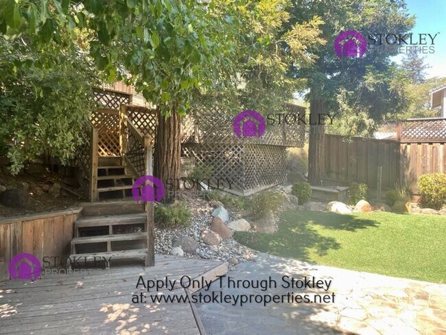 Building Photo - 538 Mesa Verde Pl