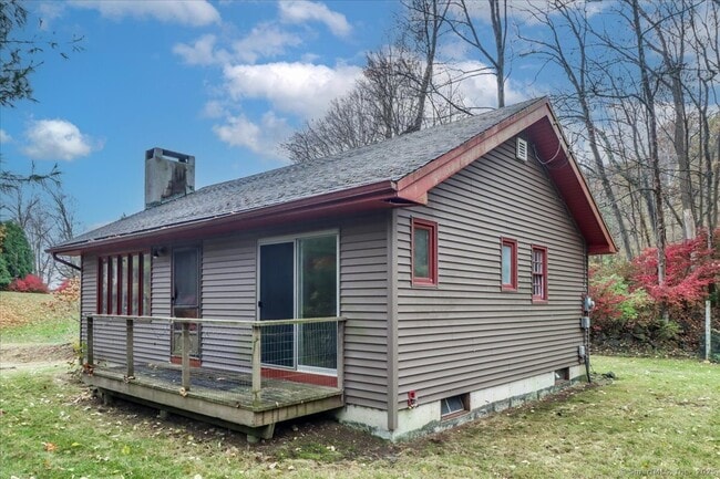 Building Photo - 381 Litchfield Rd