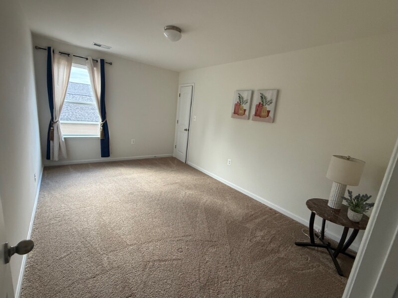 Building Photo - 47 Calder St