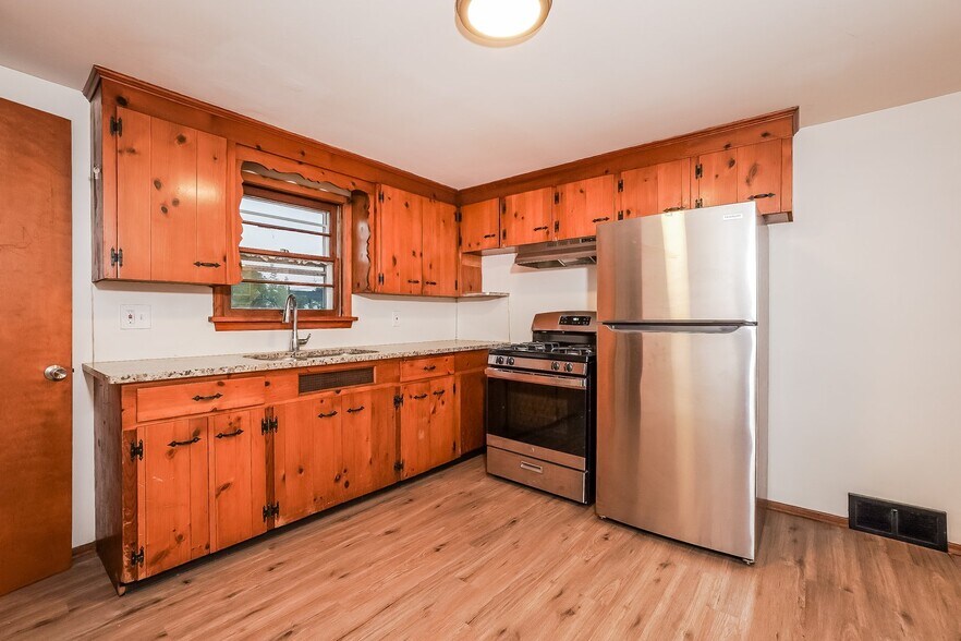 Building Photo - 1217 Homewood Ave SW