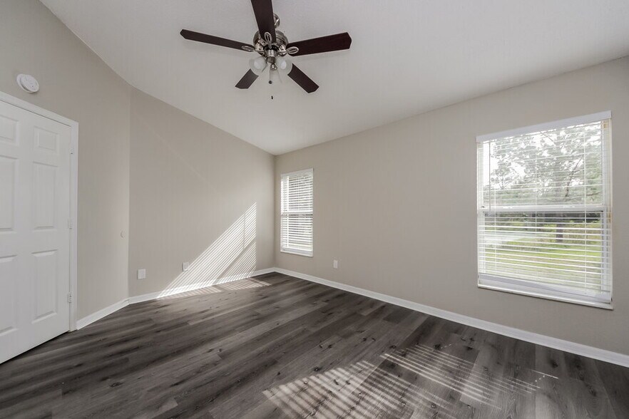 Building Photo - 17104 Cypresswood Way