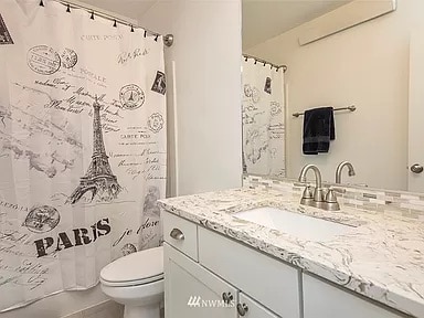 Building Photo - 1589 NW 5th Ave