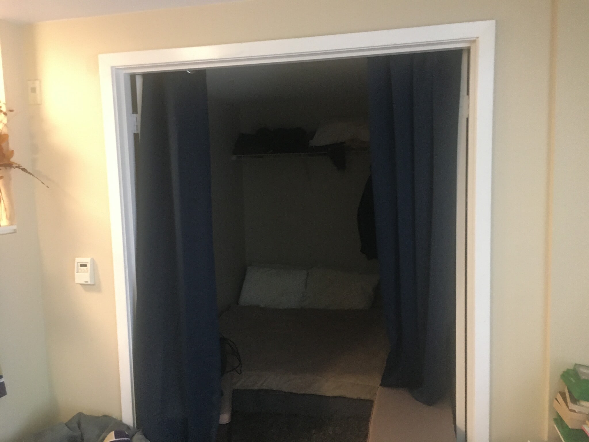 Building Photo - 425 Vine St