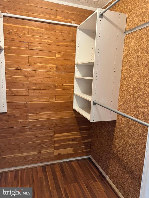 Building Photo - 7597 Gales Ct