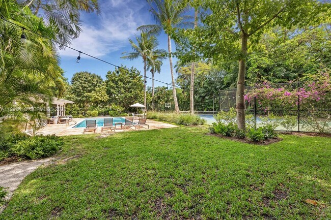 Building Photo - 6140 SW 90th St