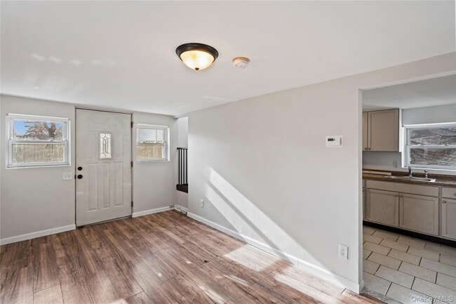 Building Photo - 84 Pleasure Ave