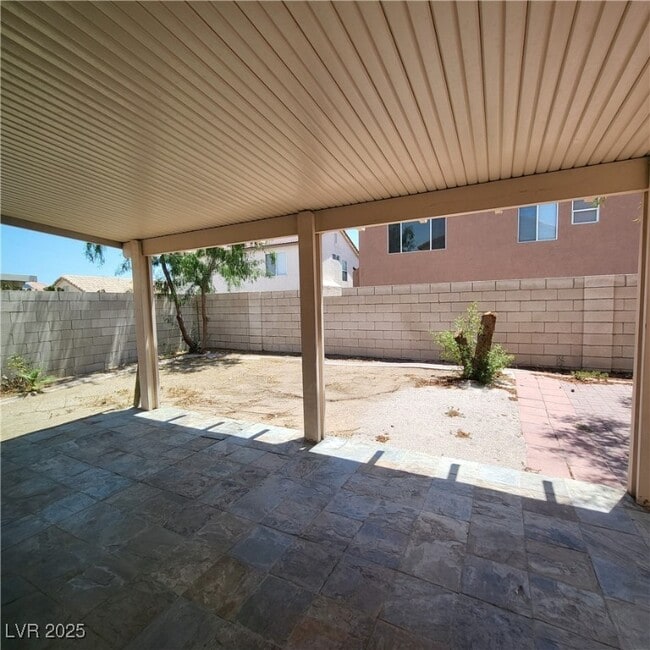 Building Photo - 9957 Ridgehaven Ave