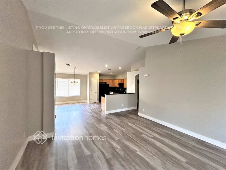 Building Photo - 2113 W St Charles Ave