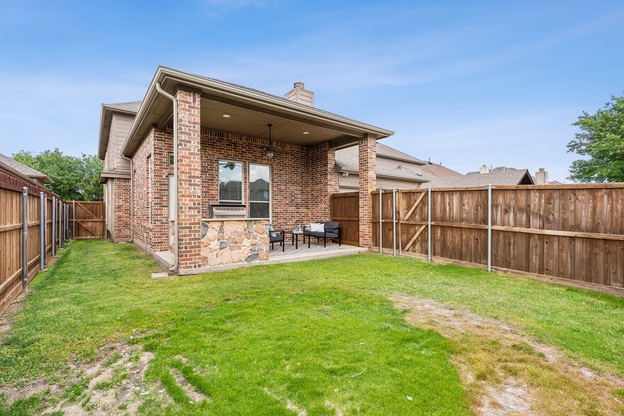 Building Photo - 5637 Belton Ln