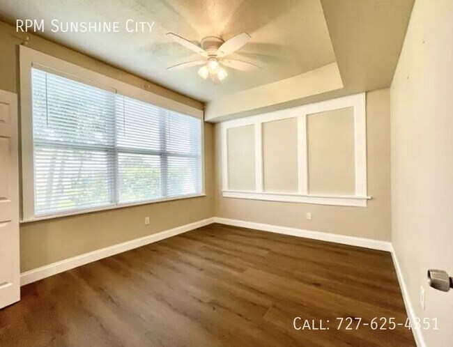Building Photo - 7700 Boca Ciega Dr