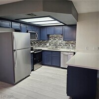 Building Photo - 1404 Oak Rock Dr