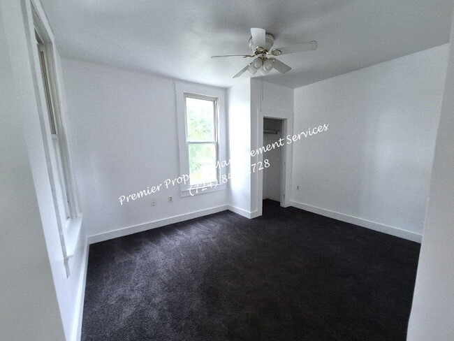 Building Photo - 1317 6th Ave