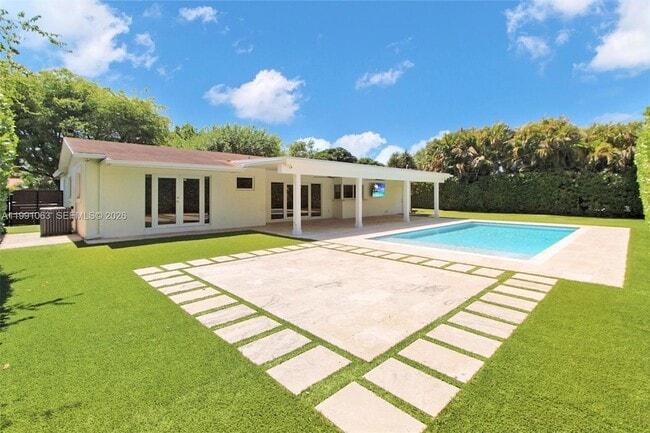 Building Photo - 8975 SW 83rd St