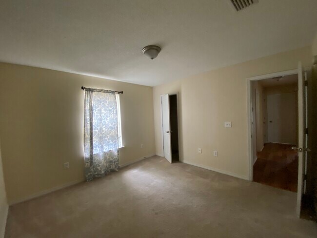 Building Photo - 7532 Avery Ln