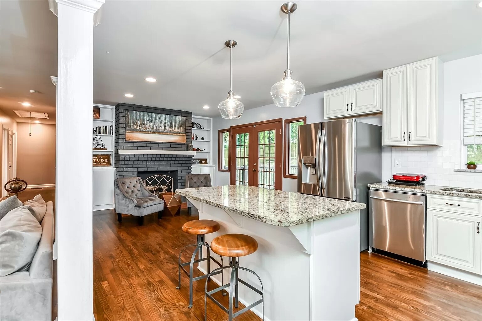 Building Photo - 2480 Cascade Rd SW