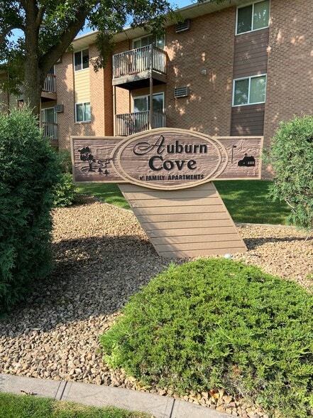 Front sign - Auburn Cove Apartments., LLC