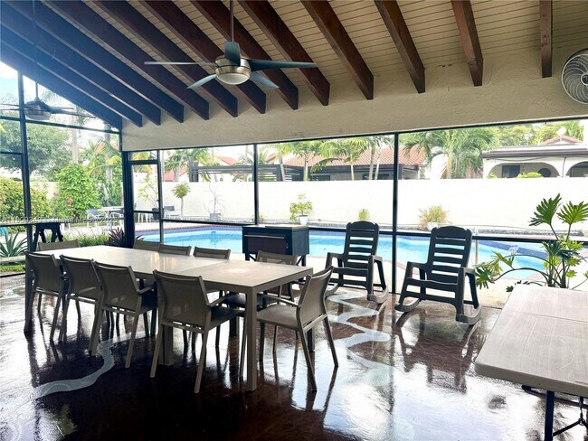 Primary Photo - 11829 SW 105th Terrace