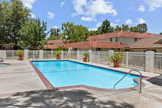 Building Photo - 1138 Landsburn Cir