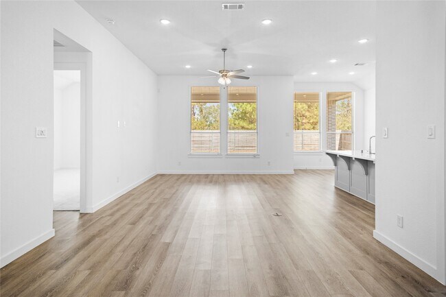 Building Photo - 17127 Crimson Crest Dr