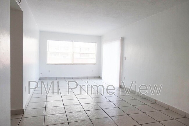 Building Photo - 495 NW 72nd Ave