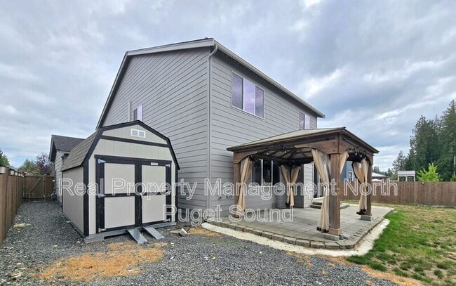 Building Photo - 9814 Hawkins Ave