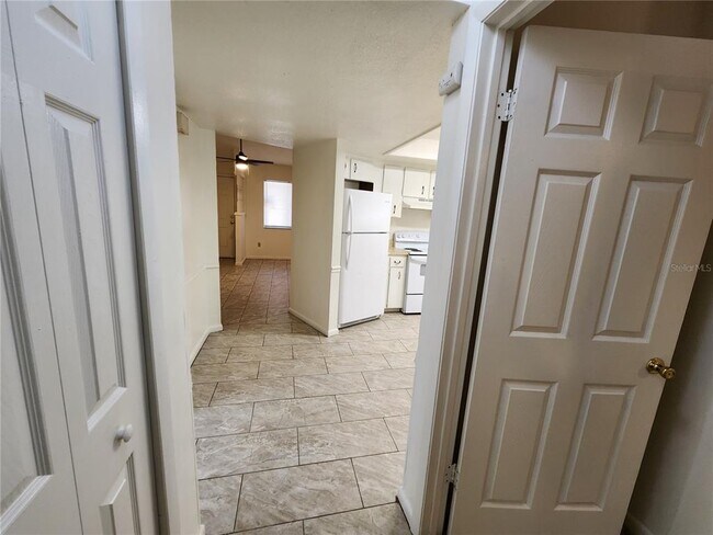 Building Photo - 2018 SW 70th Terrace