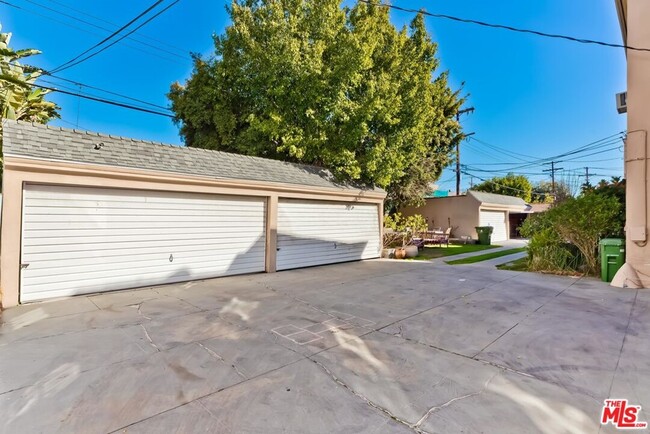 Building Photo - 6431 Orange St