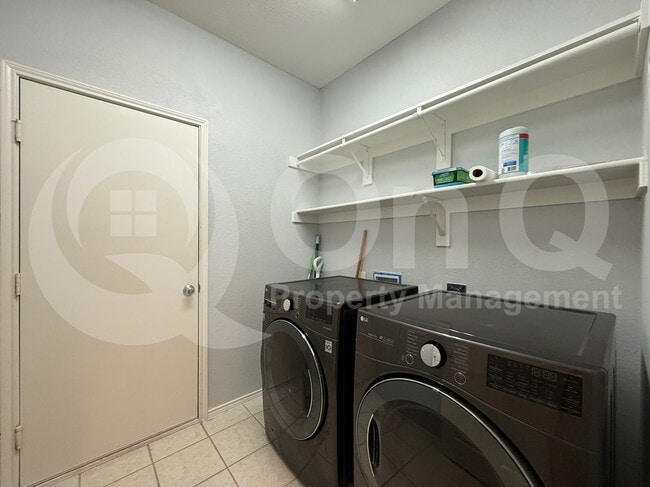 Building Photo - 1113 Shadowridge Cir