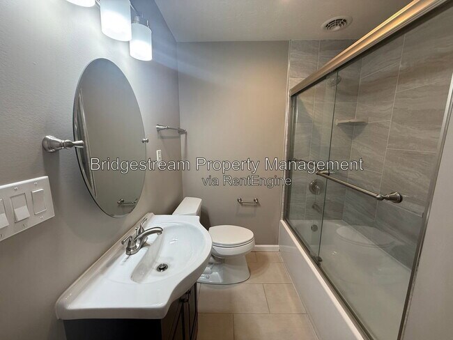 Building Photo - 4508 E Venetian Way