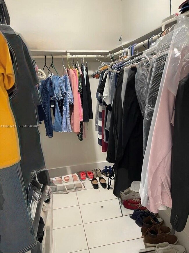 Building Photo - 505 NW 72nd Ave