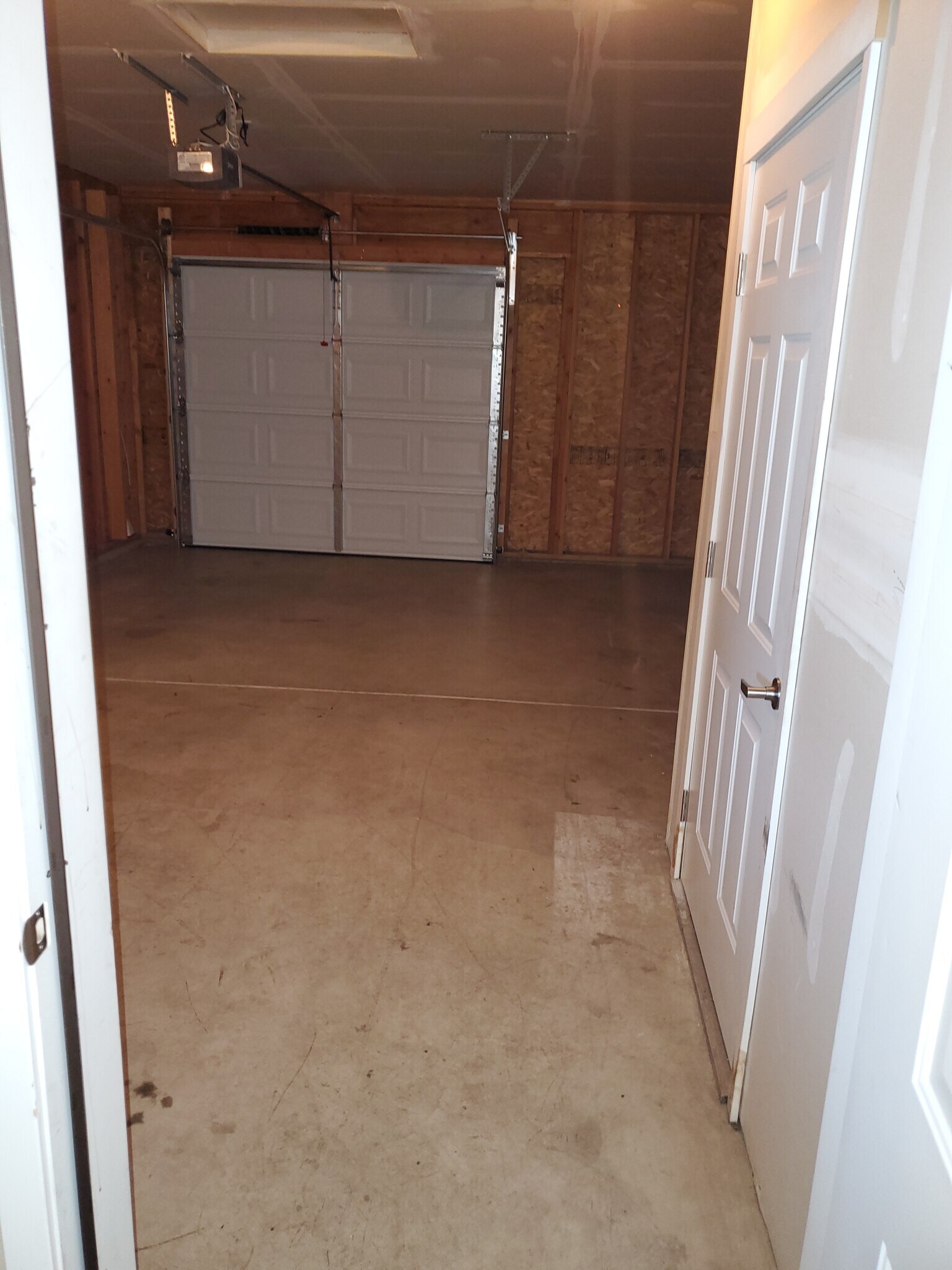 Building Photo - 5209 E Upriver Dr