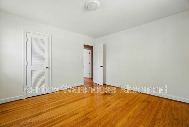 Building Photo - 4817 Stornoway Dr