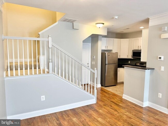 Building Photo - 2304 Margraf Cir