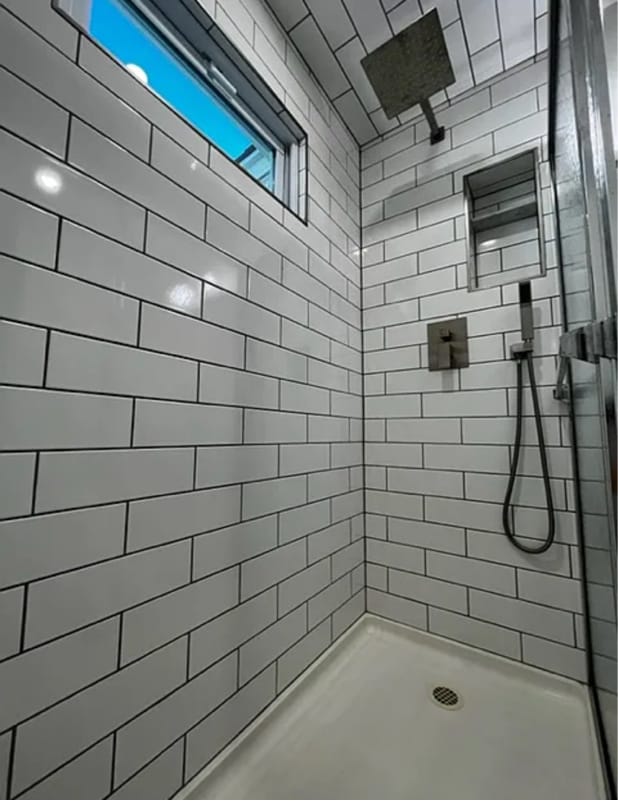 Building Photo - 54 Dick St