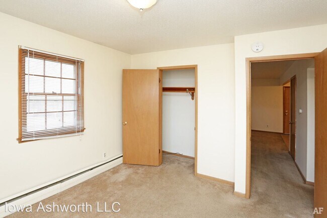 Building Photo - 1020 Ashworth Rd
