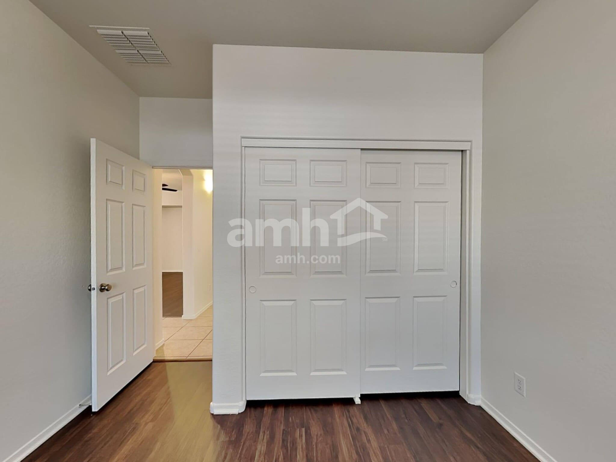 Building Photo - 10121 W Luxton Ln